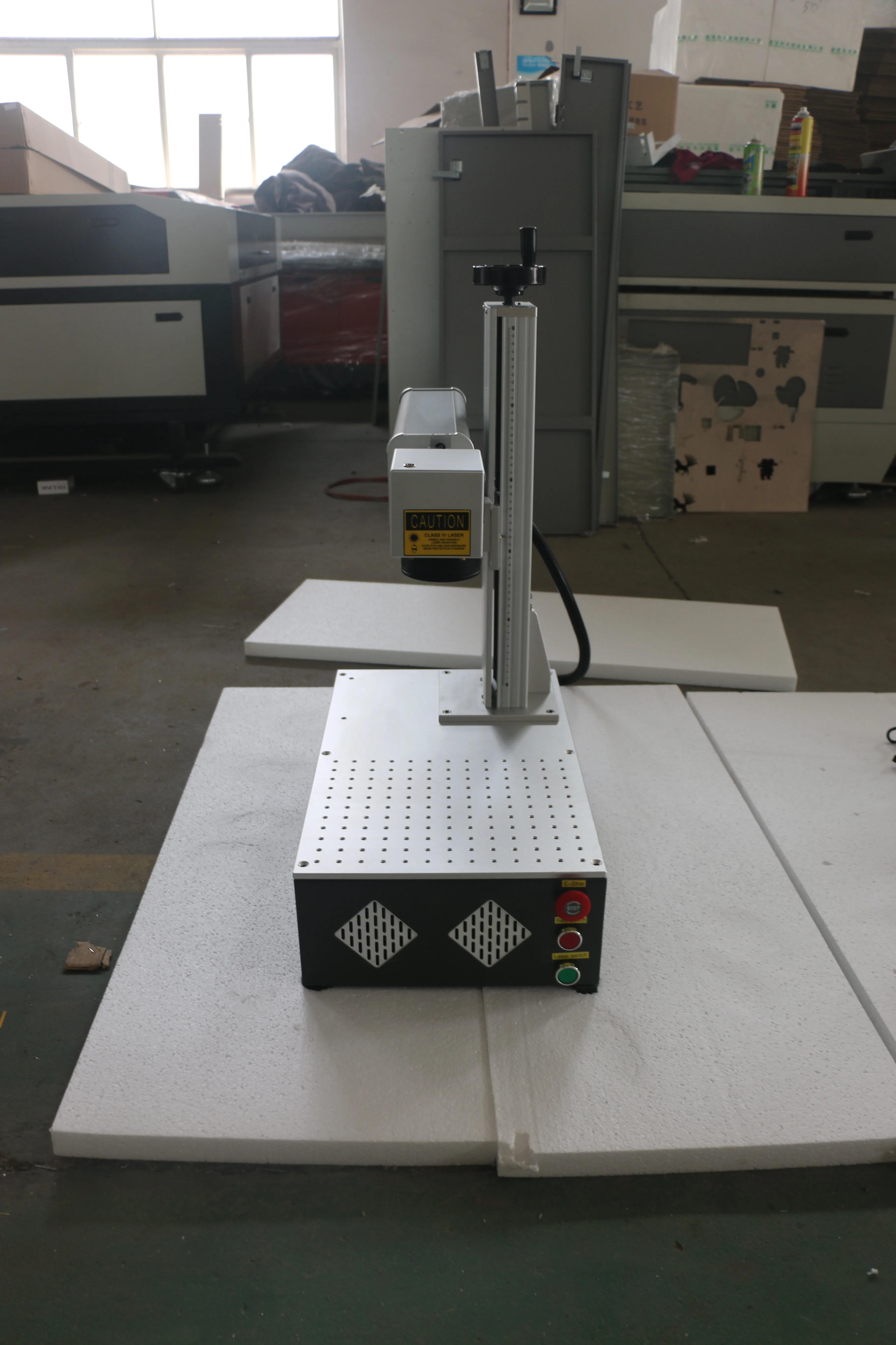 Mesin Pengukir Laser Raycus 30 - Desktop Laser Engraver ulasan dan harga